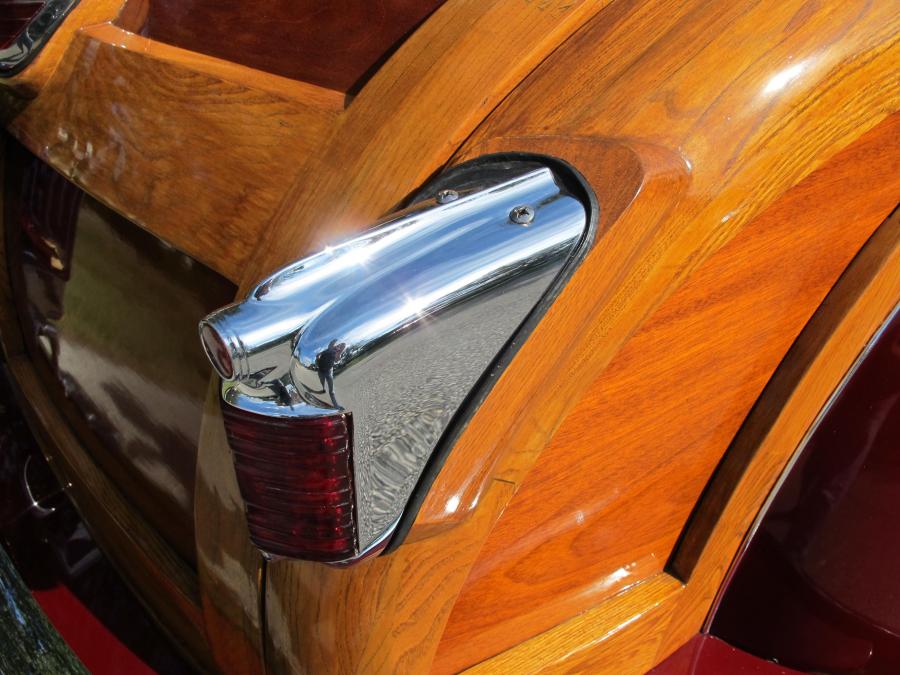  Chrysler Town & Country Windsor Sedan 1947 года  (фото 7 из 25)